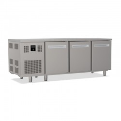 Tables réfrigérées pâtissières positives +2/+8 °C - Dessus inox - Avec groupe logé - Prof. 810 mm - 3 portes - TP3PC