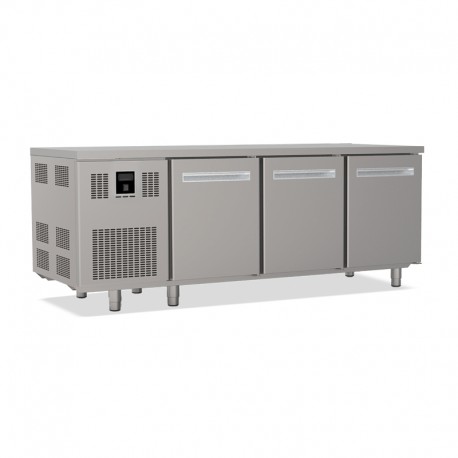 Tables réfrigérées pâtissières positives +2/+8 °C - Dessus inox - Avec groupe logé - Prof. 810 mm - 3 portes - TP3PC