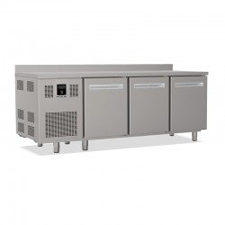 Tables réfrigérées pâtissières positives - Dessus inox - Avec dosseret - Avec groupe logé - Prof. 810 mm - 3 portes - TP3P