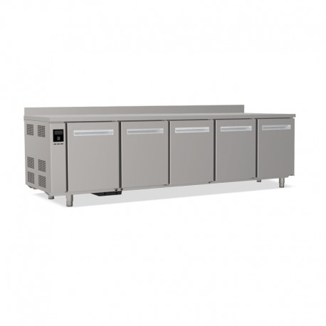 Tables réfrigérées pâtissières positives - Dessus inox - Avec dosseret - Sans groupe logé - Prof. 810 mm - 5 portes - TP5PSG