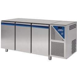 Table réfrigérée négative sans dessus -18/-22°C - 606 L - 3 portes pleines - Avec groupe logé - TP803NSD-3 - Dalmec